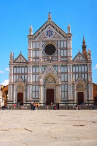 A che serve visitare la Basilica di Santa Croce a Firenze?
